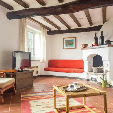 Casa vacanze Located In The Village Of Caio Immersed In The Vegetation Of The Mediterranea Stellanello